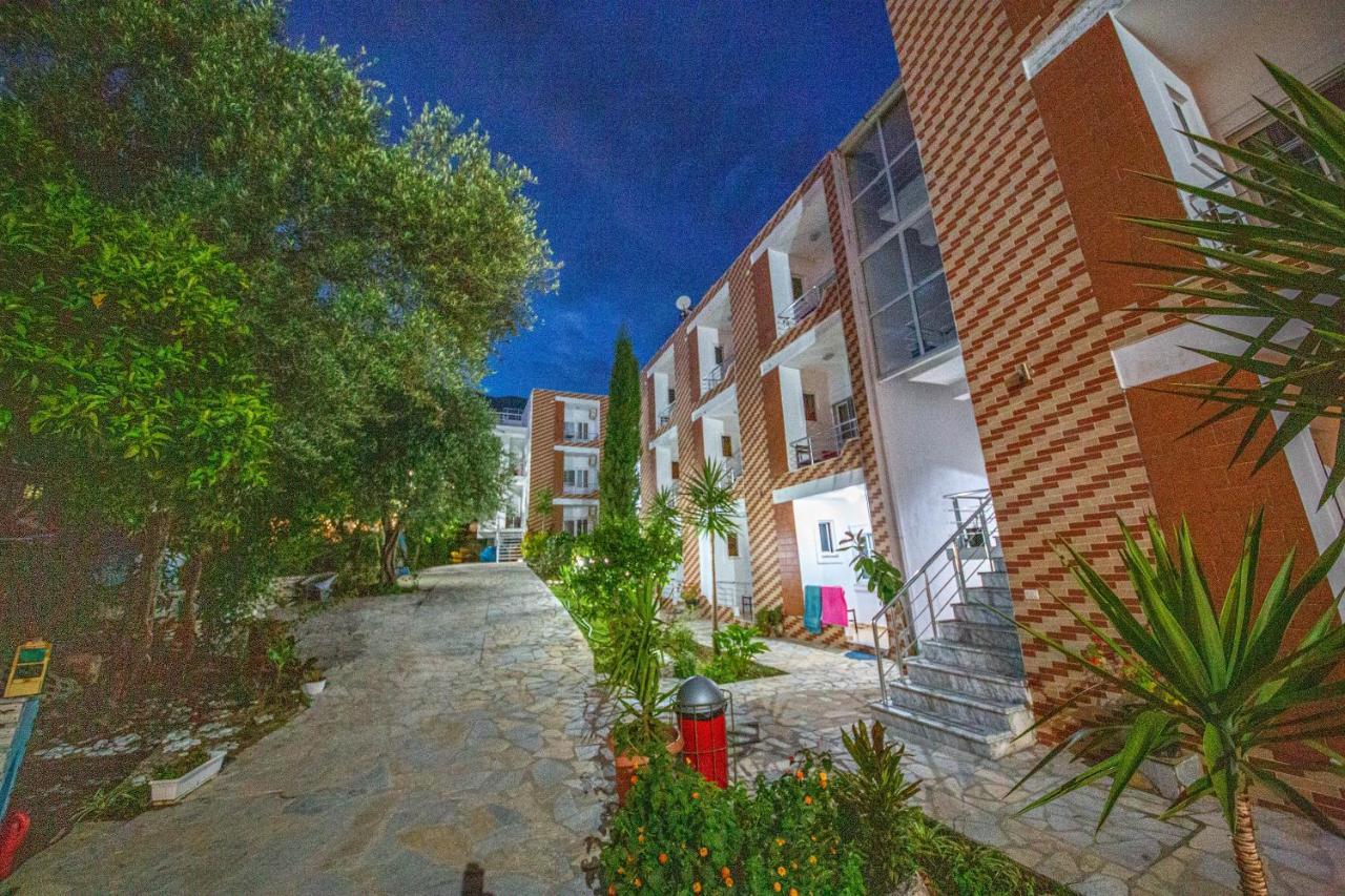Noan Hotel & Resort Dhërmi Dış mekan fotoğraf